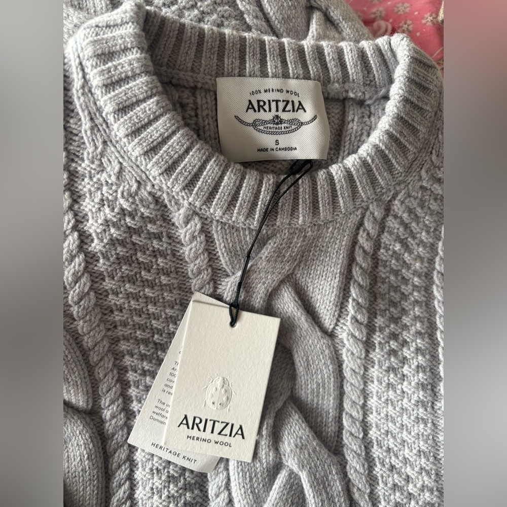 Aritzia Heritage Knit Merino‎ Wool Crew Hi-hip Sweater - Picture 9 of 10